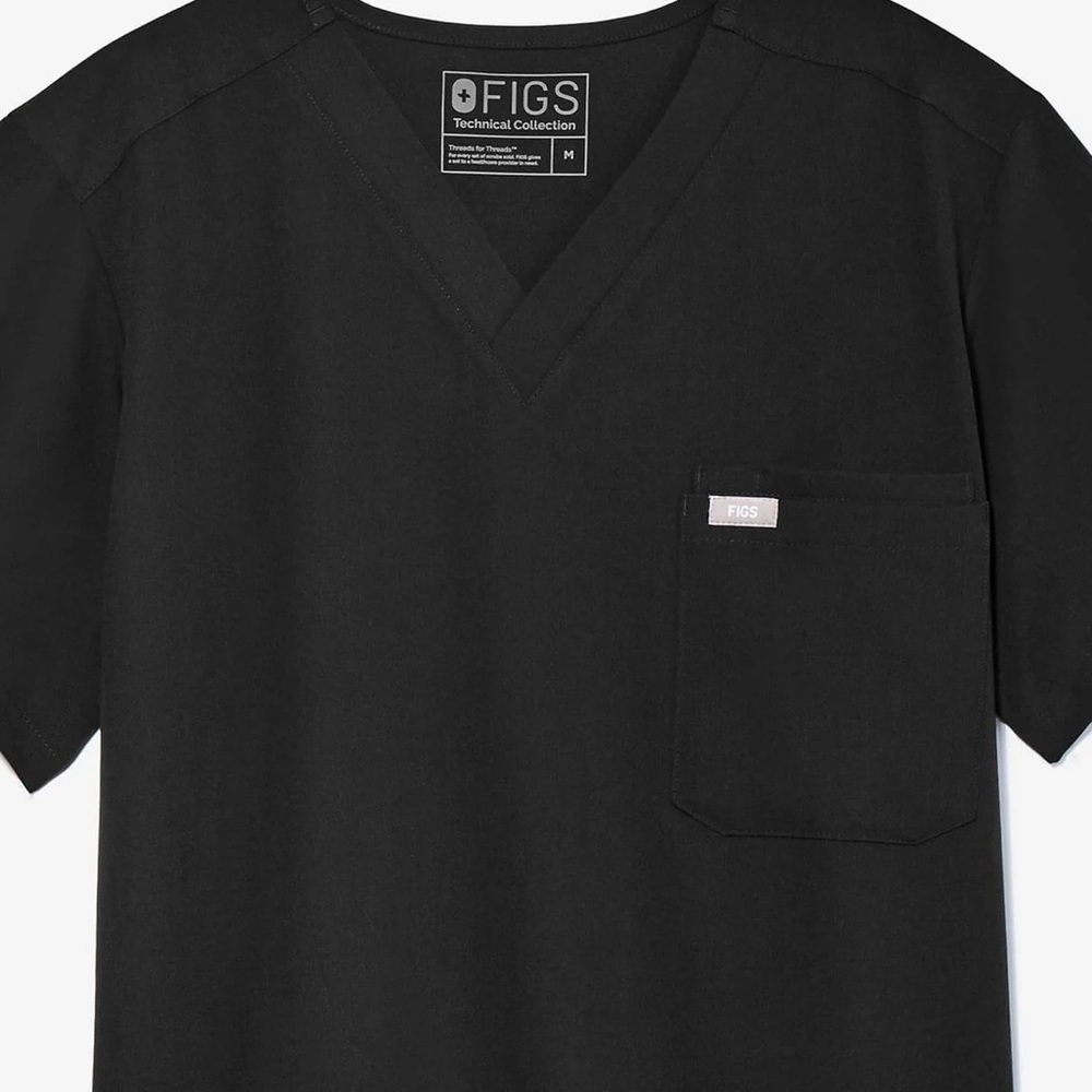 FIGS Men’s Scrub Top